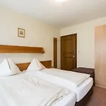 Tannenhof Aparthotel 3*